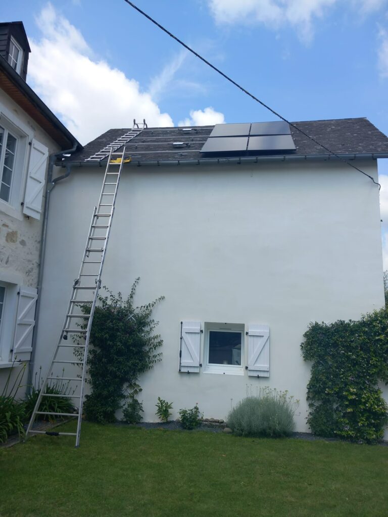 installation panneau solaire à bénéjacq