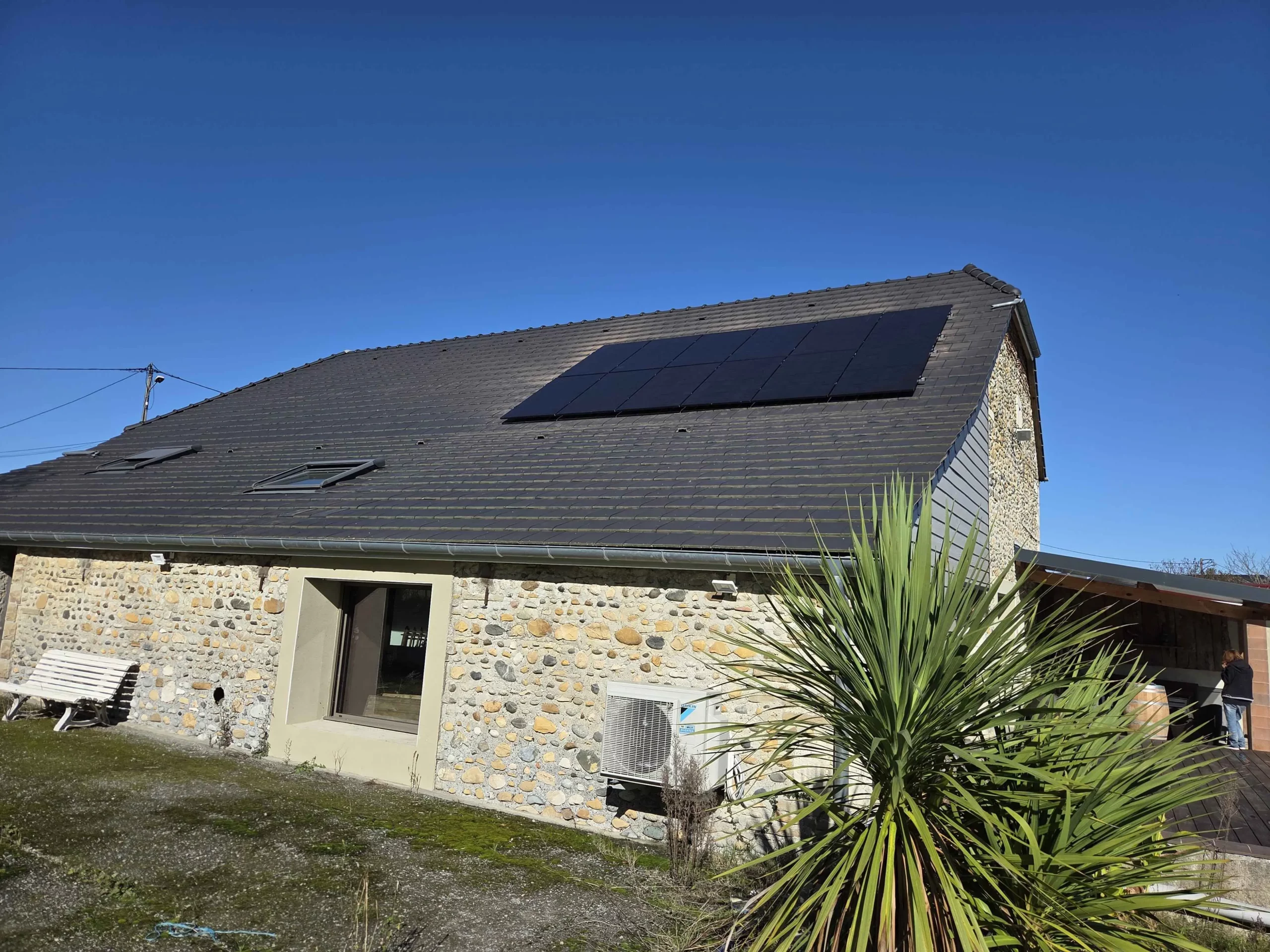 Installation Panneau Solaire à Uzos