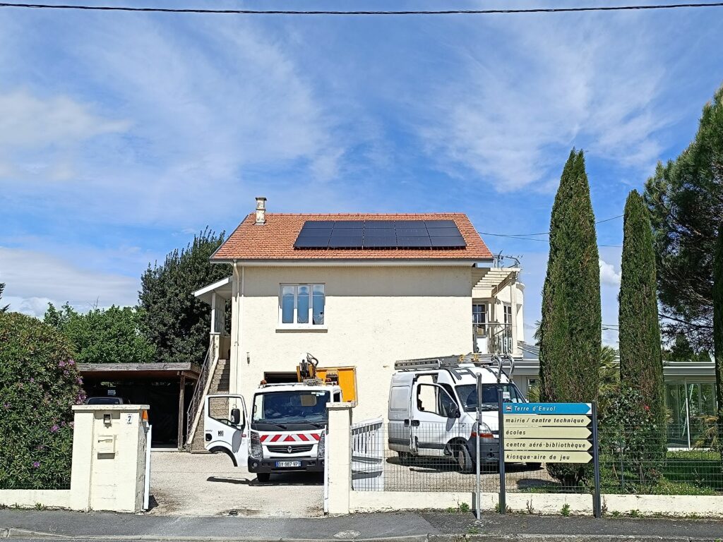 installation panneaux solaires à bordes