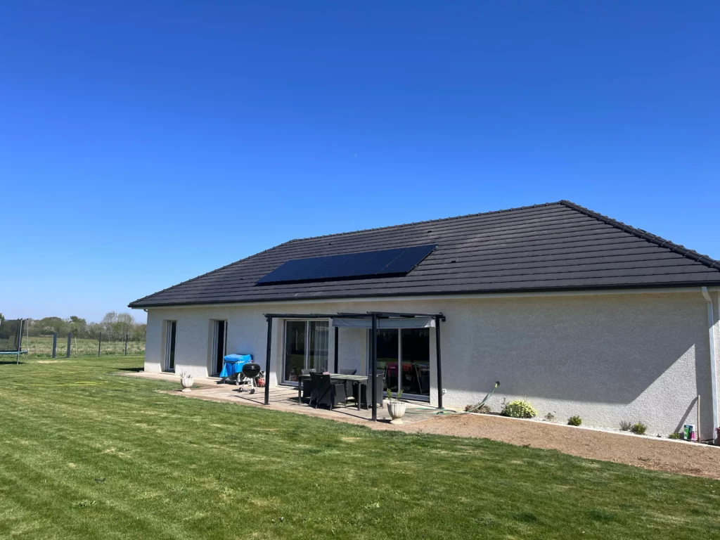 Installation Panneaux Solaires à Cescau