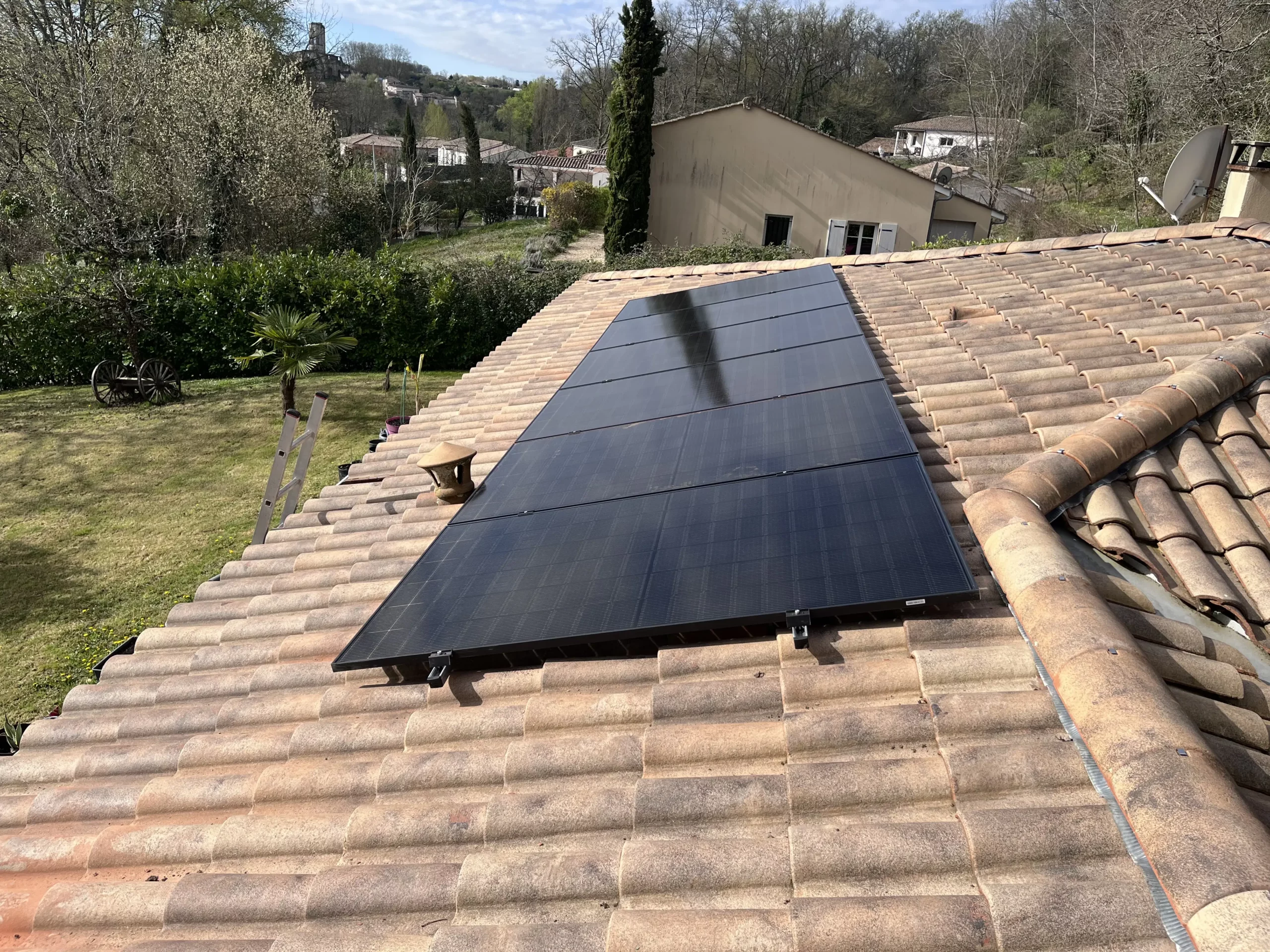Installation Panneaux Solaires à La Sauve